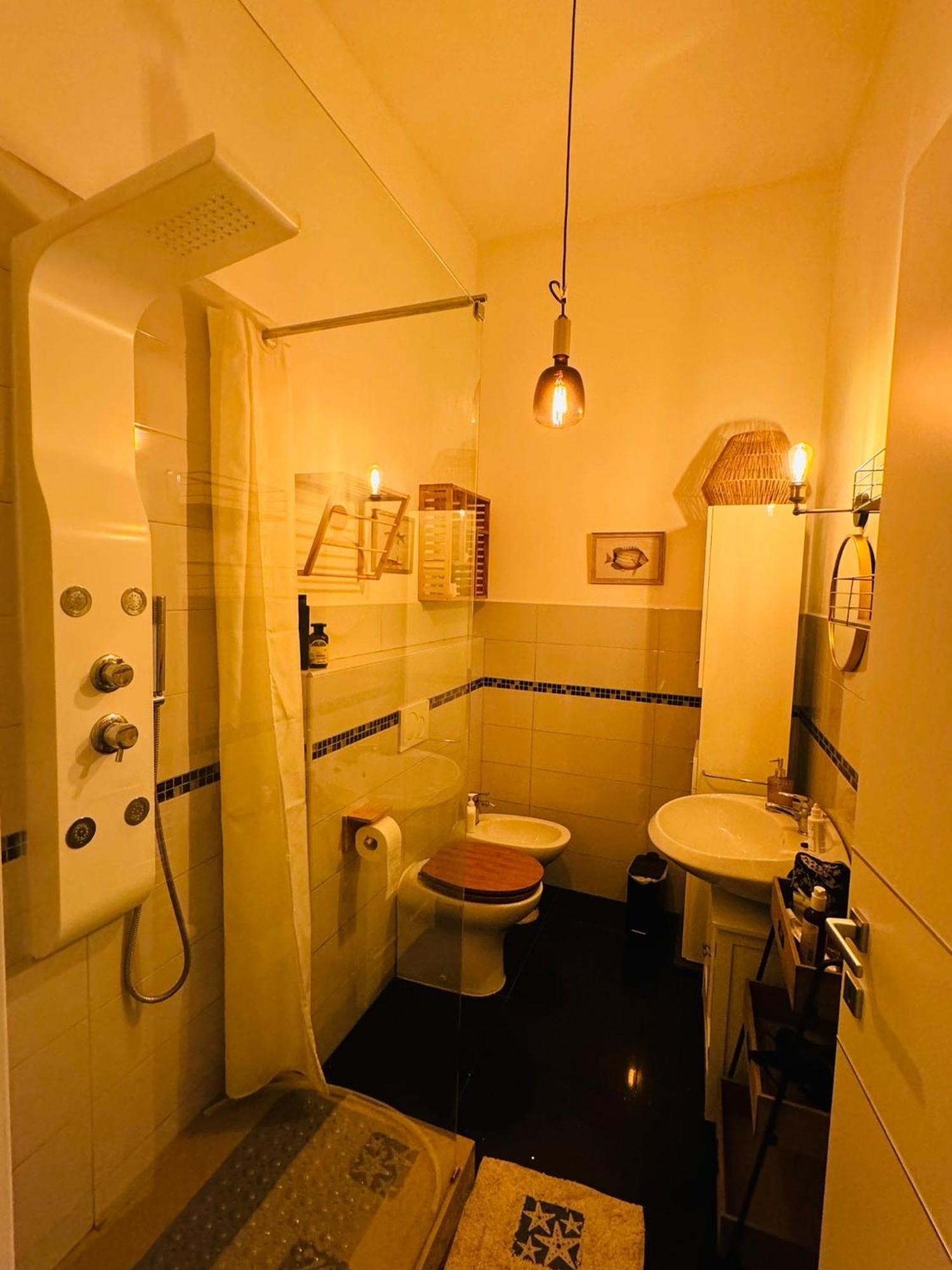 H33 Boutique Apartment In Livorno Centro Esterno foto